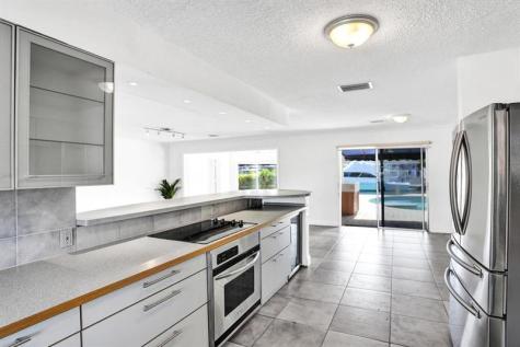 2632 SE 10th Court Pompano Beach FL 33062