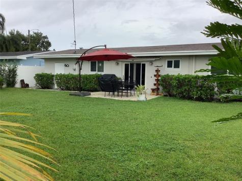 8260 NW 11th Court Pembroke Pines FL 33024