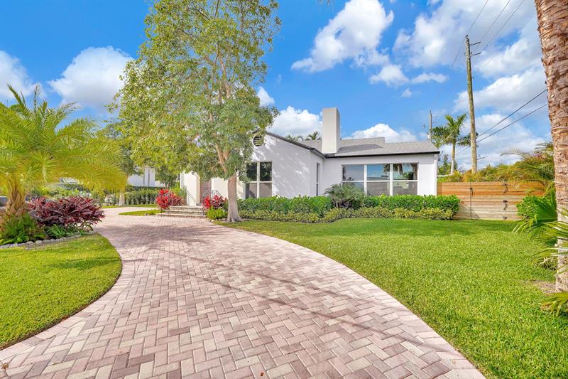 4015 Washington Road West Palm Beach FL 33405