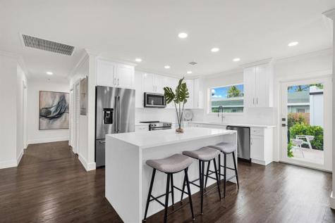 4015 Washington Road West Palm Beach FL 33405