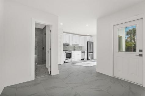 4015 Washington Road West Palm Beach FL 33405