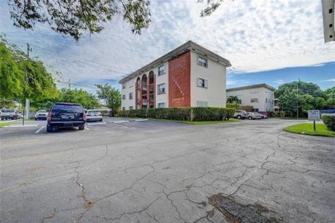 2200 Taylor Street Hollywood FL 33020