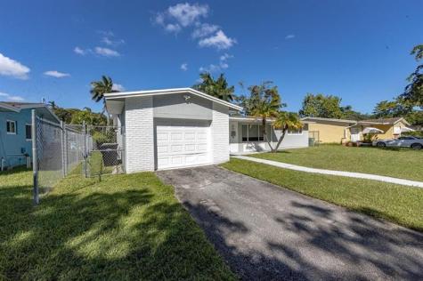 475 NE 142nd Street North Miami FL 33161