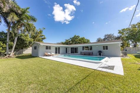 475 NE 142nd Street North Miami FL 33161
