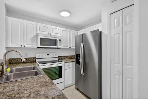 6103 NW 116th Place Doral FL 33178