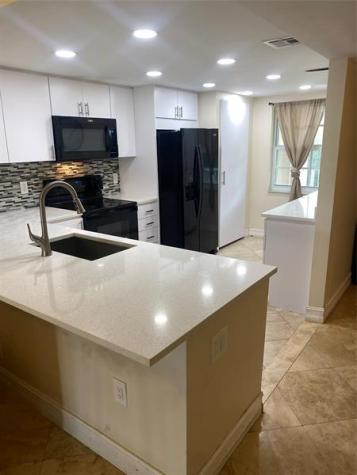 3499 Oaks Way Pompano Beach FL 33069