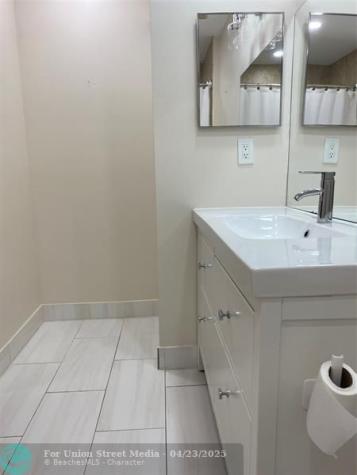 6300 Landings Way Tamarac FL 33321