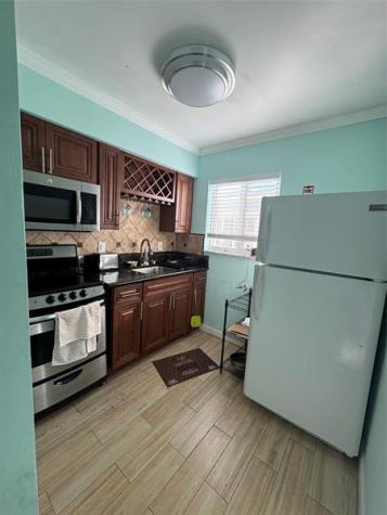323 Monroe Street Hollywood FL 33019