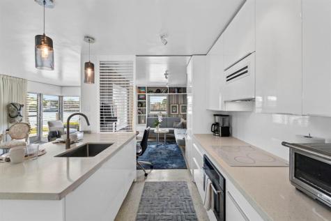 561 Bayshore Drive Fort Lauderdale FL 33304