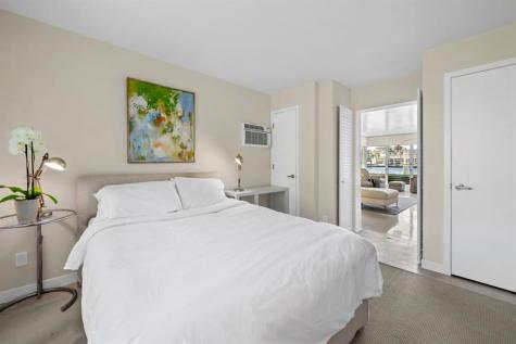 561 Bayshore Drive Fort Lauderdale FL 33304