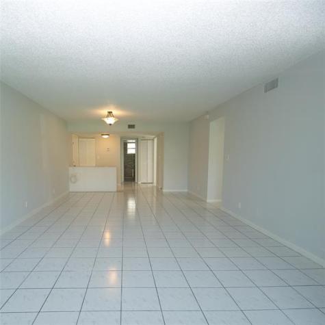 7355 Woodmont Terrace Tamarac FL 33321