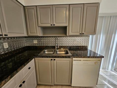 8047 NW 8th Street Fort Lauderdale FL 33324