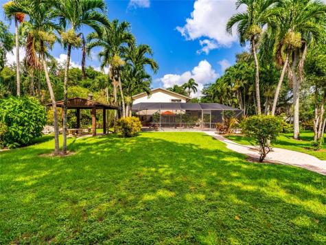 6556 NW 87th Avenue Parkland FL 33067