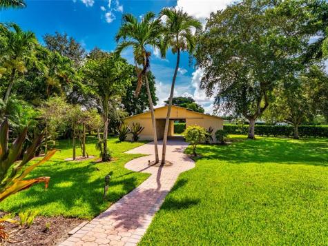 6556 NW 87th Avenue Parkland FL 33067