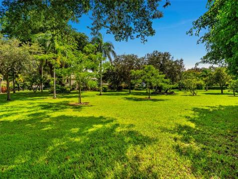 6556 NW 87th Avenue Parkland FL 33067
