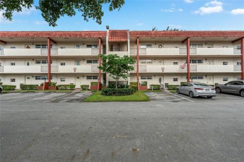 8940 S Hollybrook Boulevard Pembroke Pines FL 33025