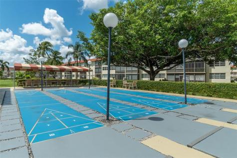 8940 S Hollybrook Boulevard Pembroke Pines FL 33025