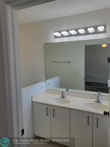 2040 SE Avon Park Drive Port St Lucie FL 34952
