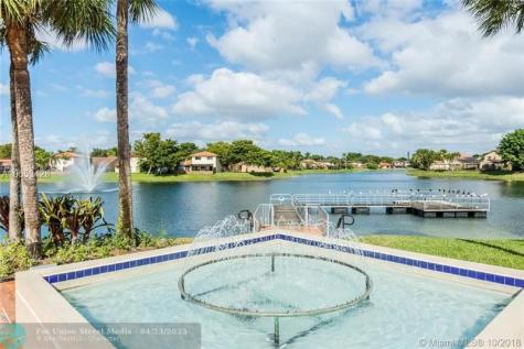 6635 NW 173rd Lane Hialeah FL 33015