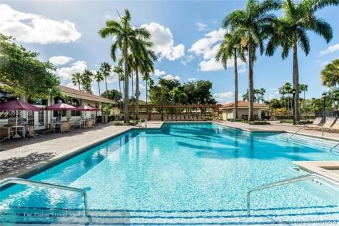 6635 NW 173rd Lane Hialeah FL 33015