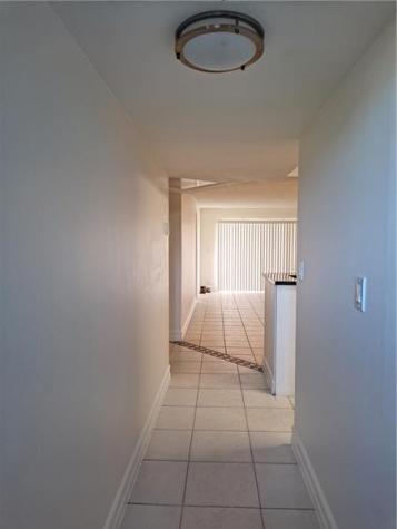 8040 N Colony Circle Tamarac FL 33321