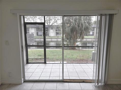 8040 N Colony Circle Tamarac FL 33321