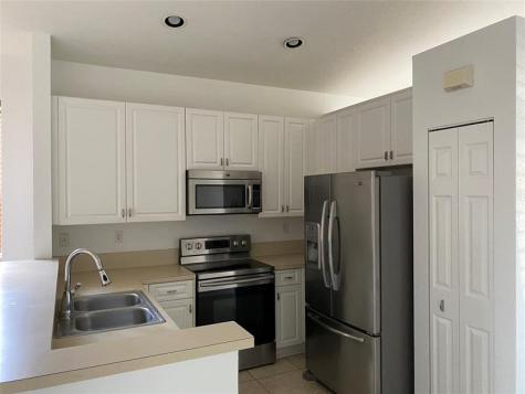 1720 NW 78 Way Pembroke Pines FL 33024