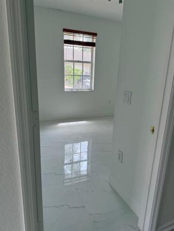 1720 NW 78 Way Pembroke Pines FL 33024