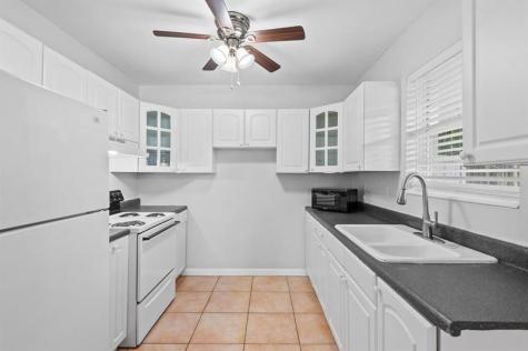 806 NE 23 Drive Wilton Manors FL 33305