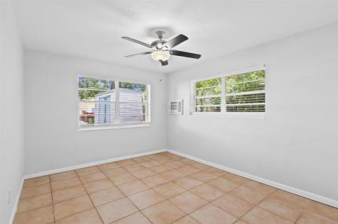 806 NE 23 Drive Wilton Manors FL 33305