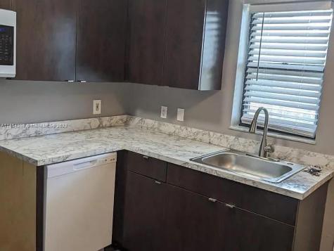 617 Ixoria Avenue Fort Pierce FL 34982