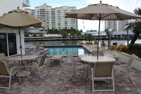 2900 NE 30th Street Fort Lauderdale FL 33306
