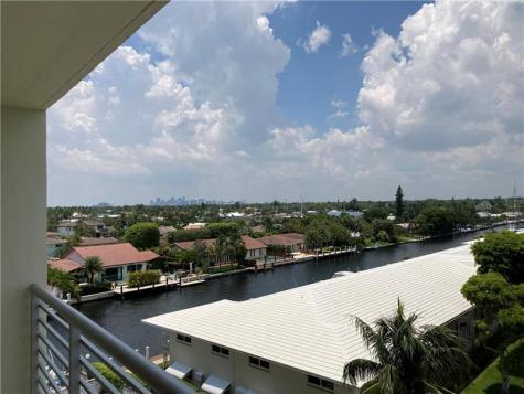 2900 NE 30th Street Fort Lauderdale FL 33306