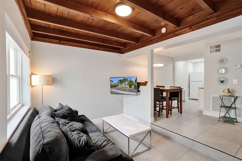 901 SE 14th Court Fort Lauderdale FL 33316