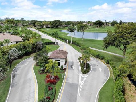 9278 Vista Del Lago F Boca Raton FL 33428