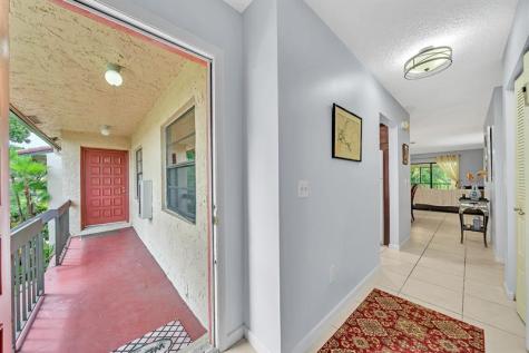 9278 Vista Del Lago F Boca Raton FL 33428