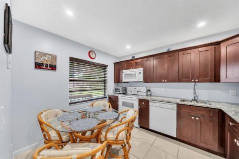 9278 Vista Del Lago F Boca Raton FL 33428