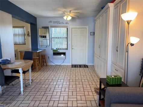 321 Wilson Street Hollywood FL 33019