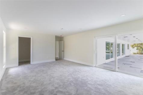 2255 NE 207th Street Miami FL 33180
