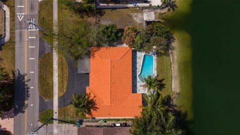 2255 NE 207th Street Miami FL 33180