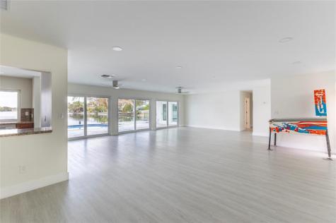 2255 NE 207th Street Miami FL 33180