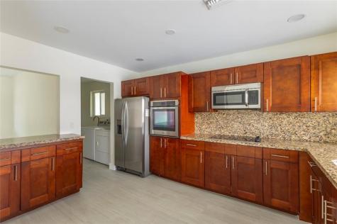 2255 NE 207th Street Miami FL 33180
