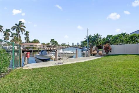 2201 SE 9th Street Pompano Beach FL 33062
