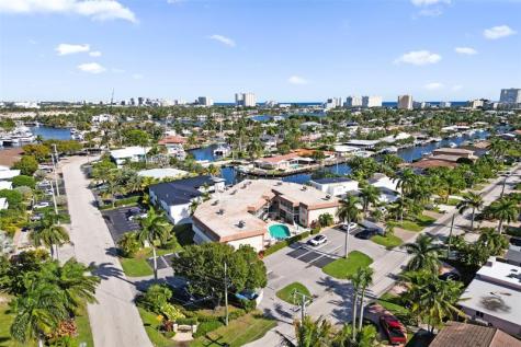 2201 SE 9th Street Pompano Beach FL 33062