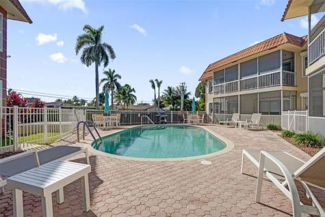 2201 SE 9th Street Pompano Beach FL 33062