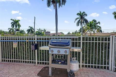 2201 SE 9th Street Pompano Beach FL 33062
