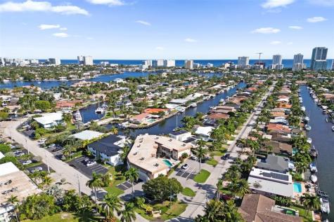 2201 SE 9th Street Pompano Beach FL 33062