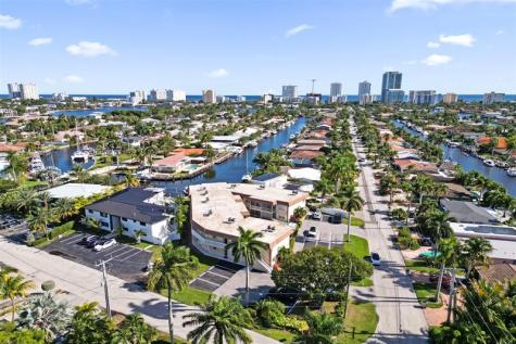 2201 SE 9th Street Pompano Beach FL 33062