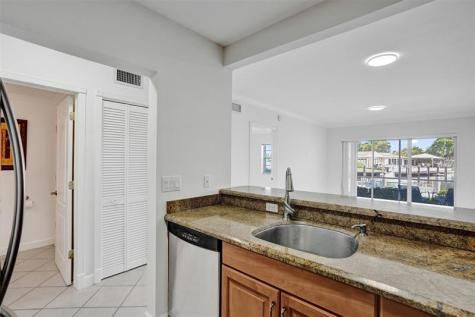 2201 SE 9th Street Pompano Beach FL 33062