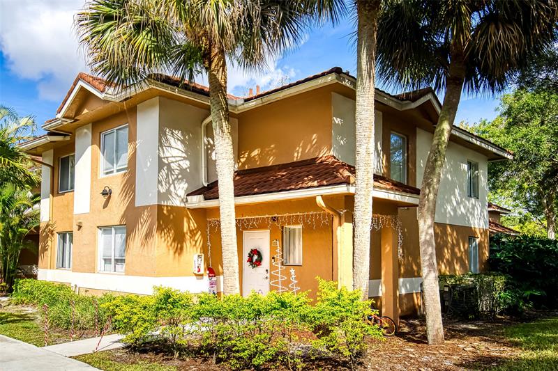 787 NW 91st Terrace Plantation FL 33324